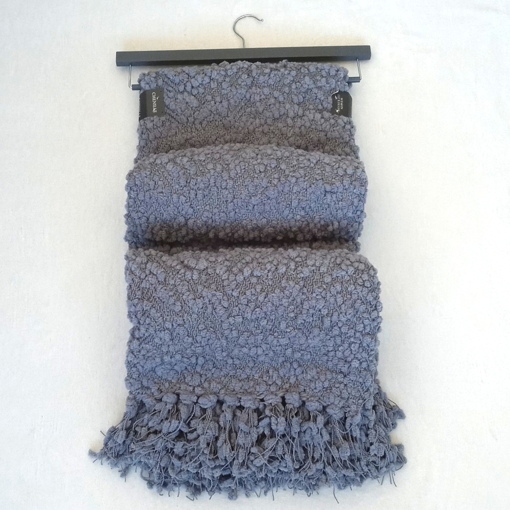 Vince Camuto Blue Grey Popcorn Chenille Fringed Throw Blanket 50" x 60"